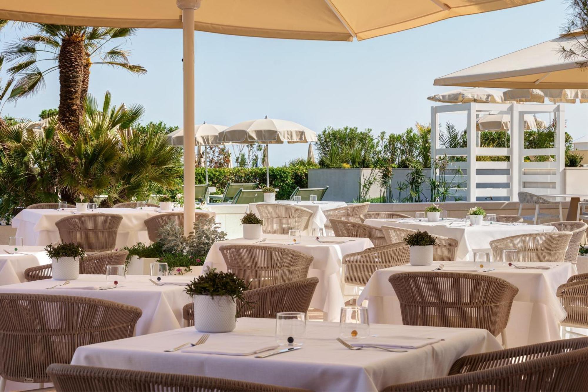 Hotel Aurora Лідо-ді-Єзоло Екстер'єр фото