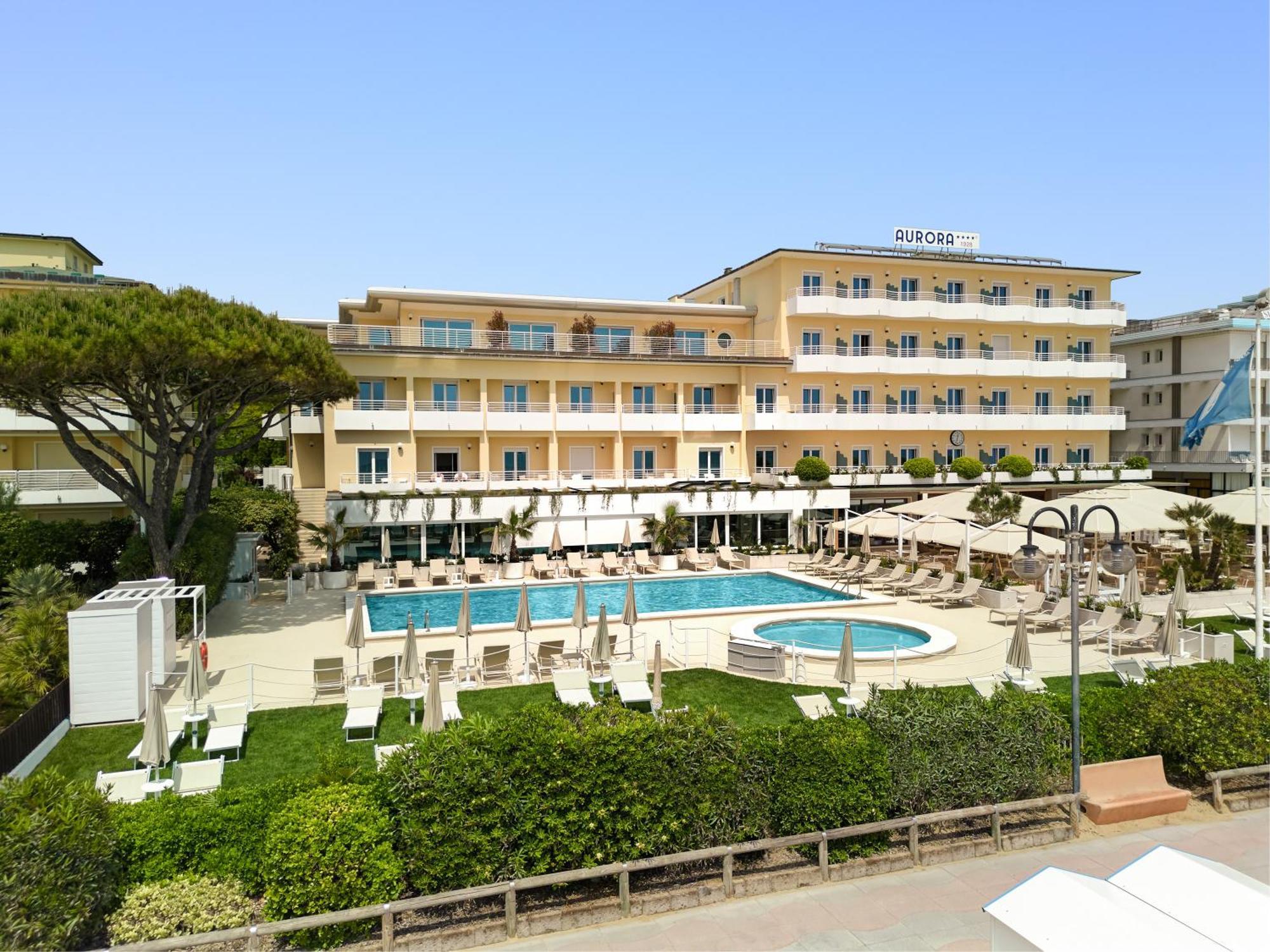 Hotel Aurora Лідо-ді-Єзоло Екстер'єр фото
